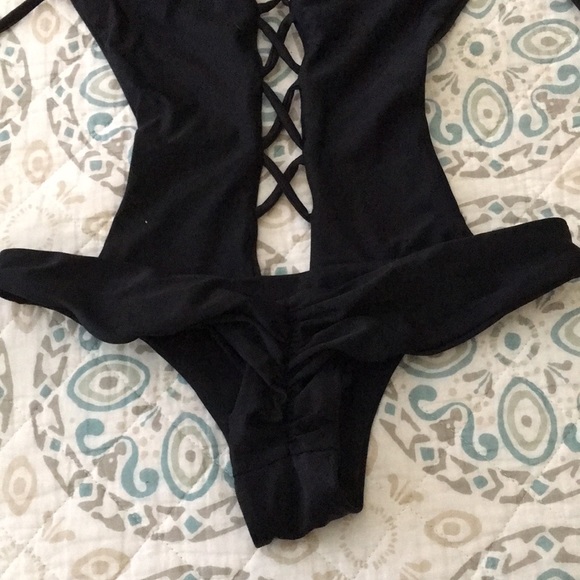 NWOT Sweet Treats Black Monokini Scrunch Bottoms - Picture 3 of 3